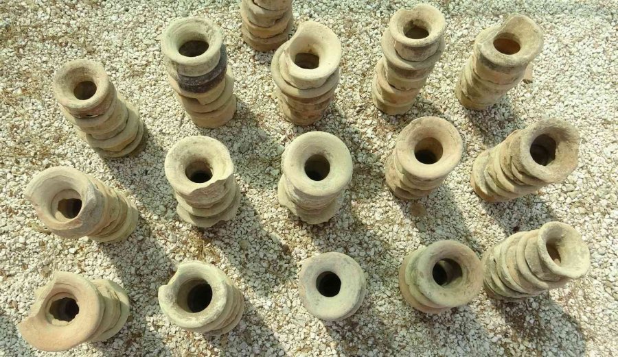 11 Bin Seramik Parçası Tek Tek Elden Geçiyor Turizme Kazandırılıyor