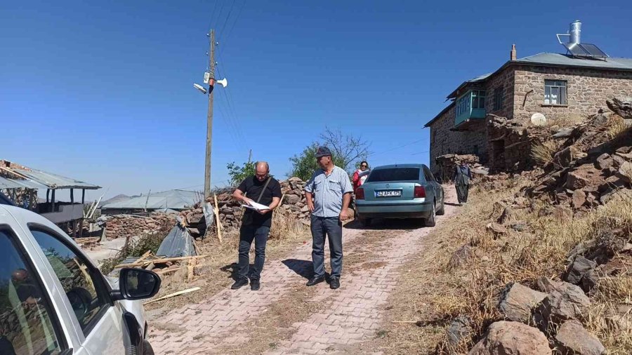 Konya’da Şiddetli Rüzgarda Çatıları Hasar Gören Evler İçin Çalışma Başlatıldı