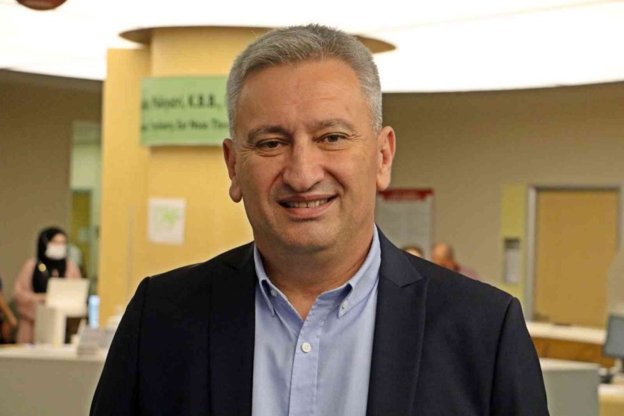 Uzmanlar 1 Yıl Boyunca Konuşamayan Hastayı Örnek Göstererek Uyardı: “sigaranın Üzerinde Gördüğünüz Tüm Resimler Gerçek”