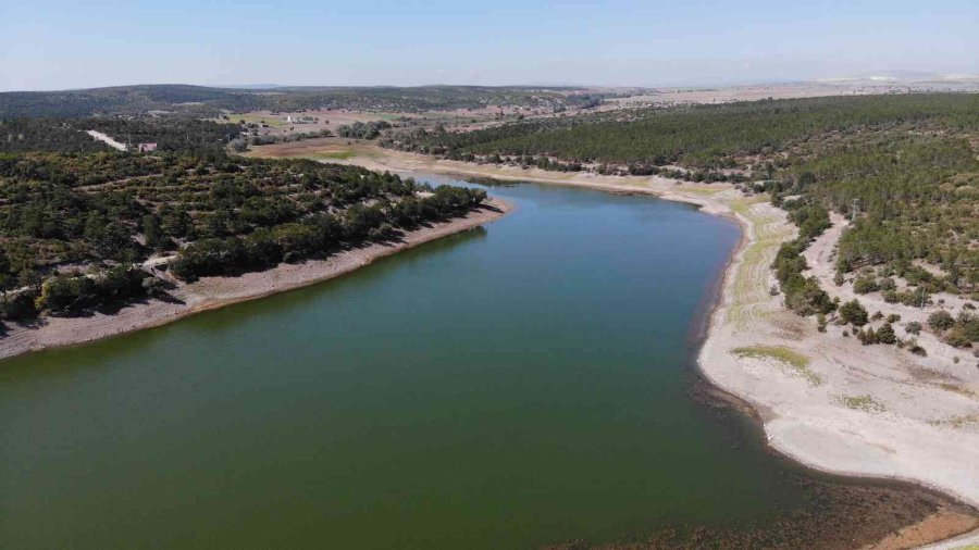 1 Yılda 100 Bin Metreküp Su Kaybeden Musaözü Barajı Kuraklıkla Boğuşuyor