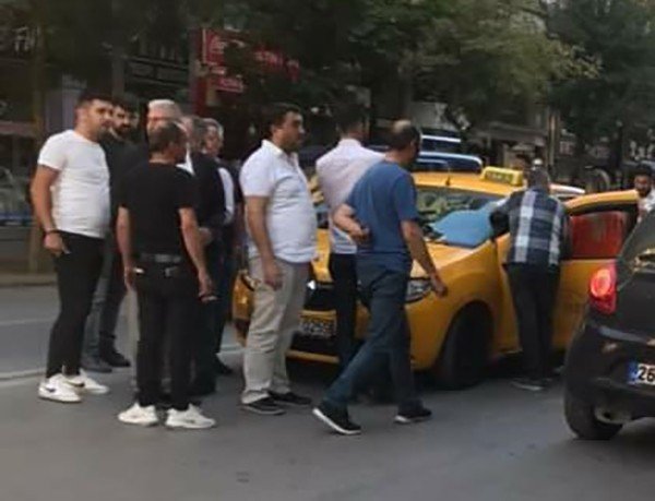 Yol Verme Tartışmasında Taksi Sürücüsü Darp Edildi