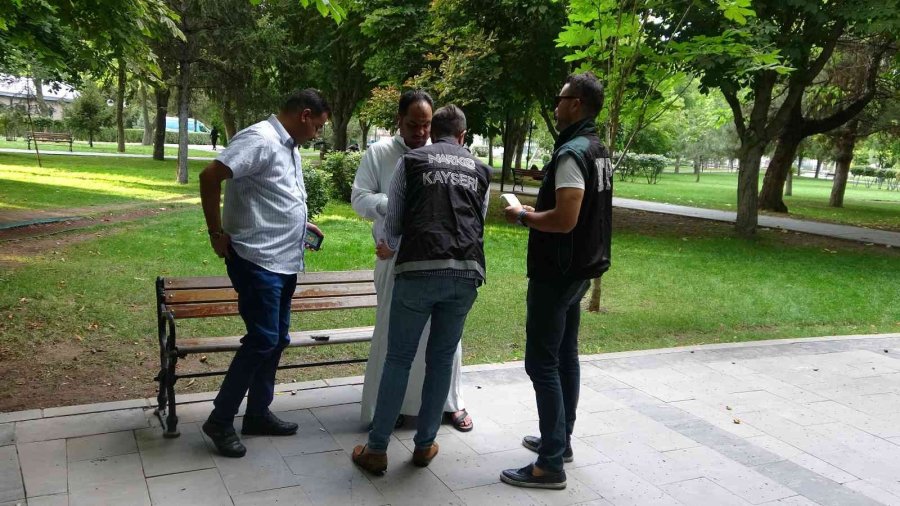 Narkotik Polisinden ’torbacı’ Denetimi