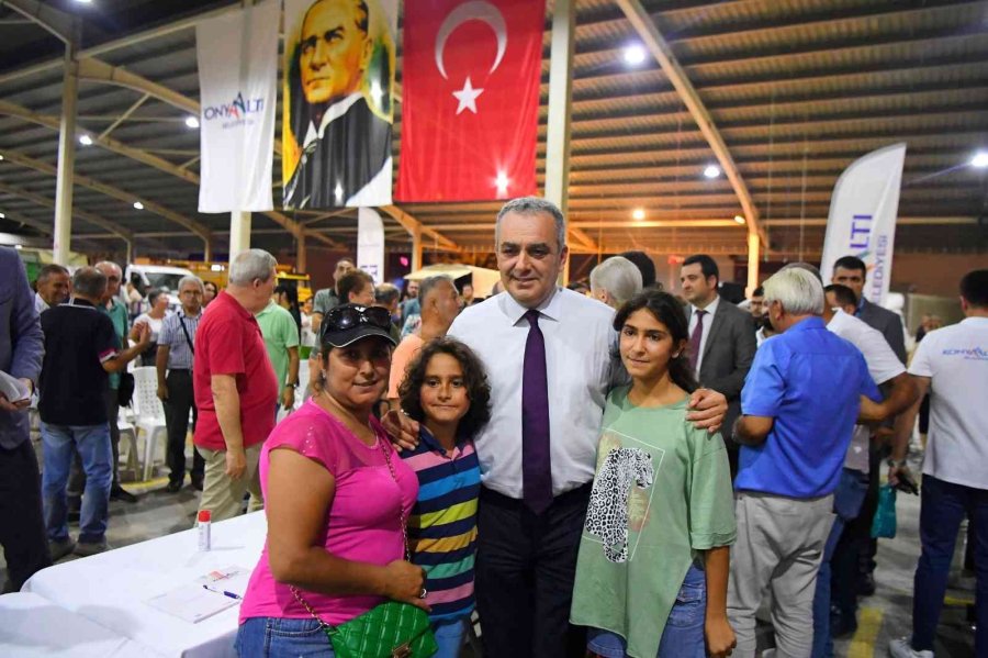 Başkan Esen, Liman Mahallesinde Vatandaşların Taleplerini Dinledi