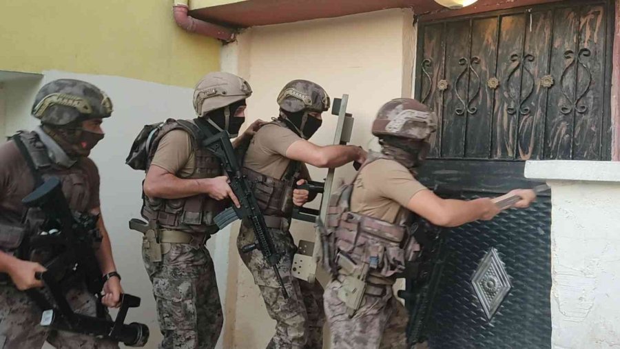 Mersin’de Tefeci Operasyonu: 13 Gözaltı