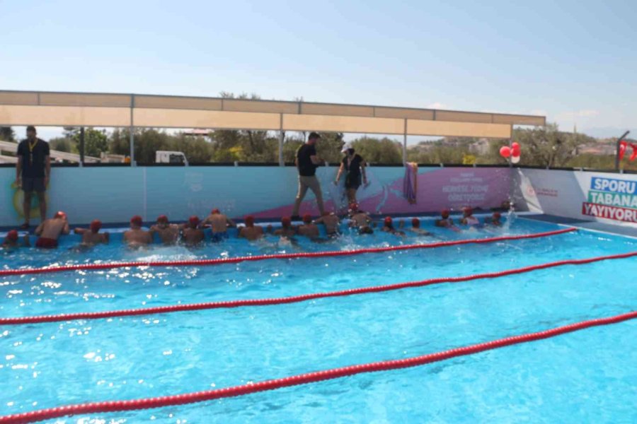 Mut’ta Gençlik Ve Spor Merkezi Kompleksi Açıldı