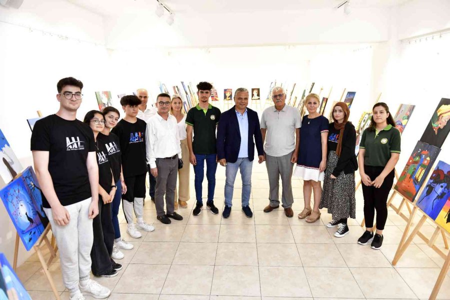 Aksulu Öğrenciler Muratpaşa’da Sergi Açtı