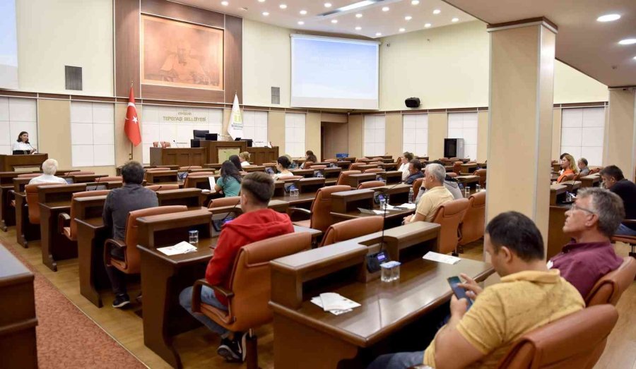 Belediye Personeline Sağlıklı Beslenme Eğitimi