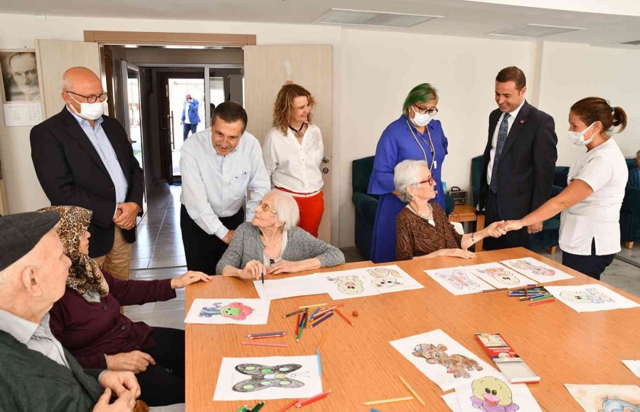 Tepebaşı Belediyesi Alzheımer Hastalarının Yanında