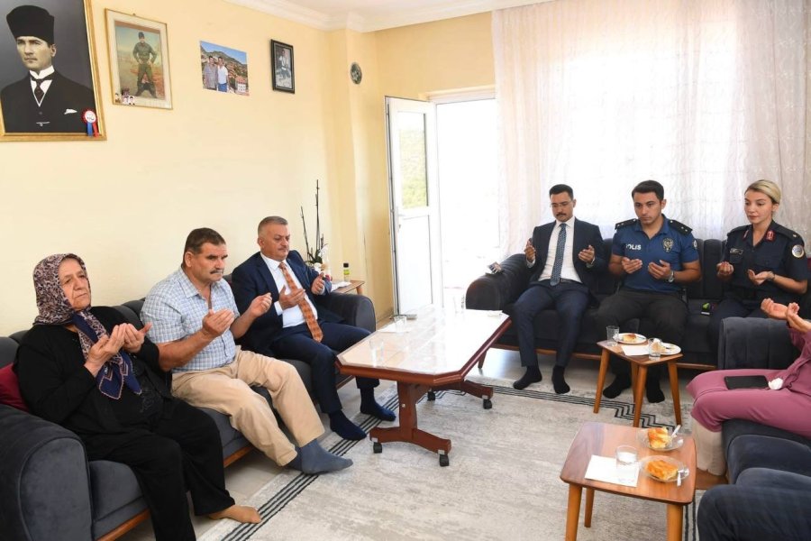 Vali Yazıcı: “şehit Ailelerimizin Her Zaman Yanındayız”