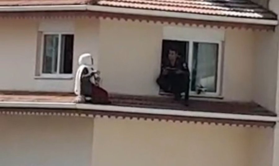 İntihara Teşebbüs Eden Kadını, Jandarma Ölümün Kıyısından Aldı