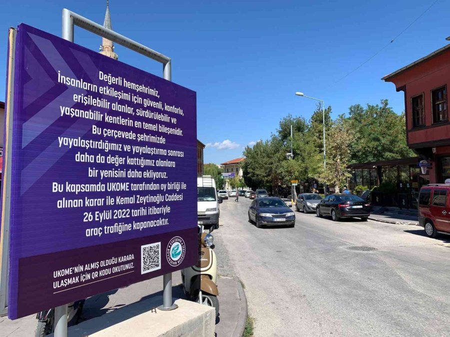 Tarihi Odunpazarı Bölgesi Esnafı Şaşkın Ve Tepkili