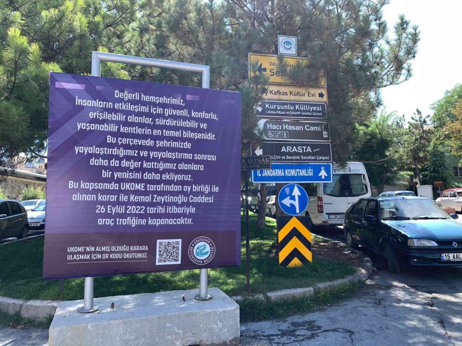 Tarihi Odunpazarı Bölgesi Esnafı Şaşkın Ve Tepkili