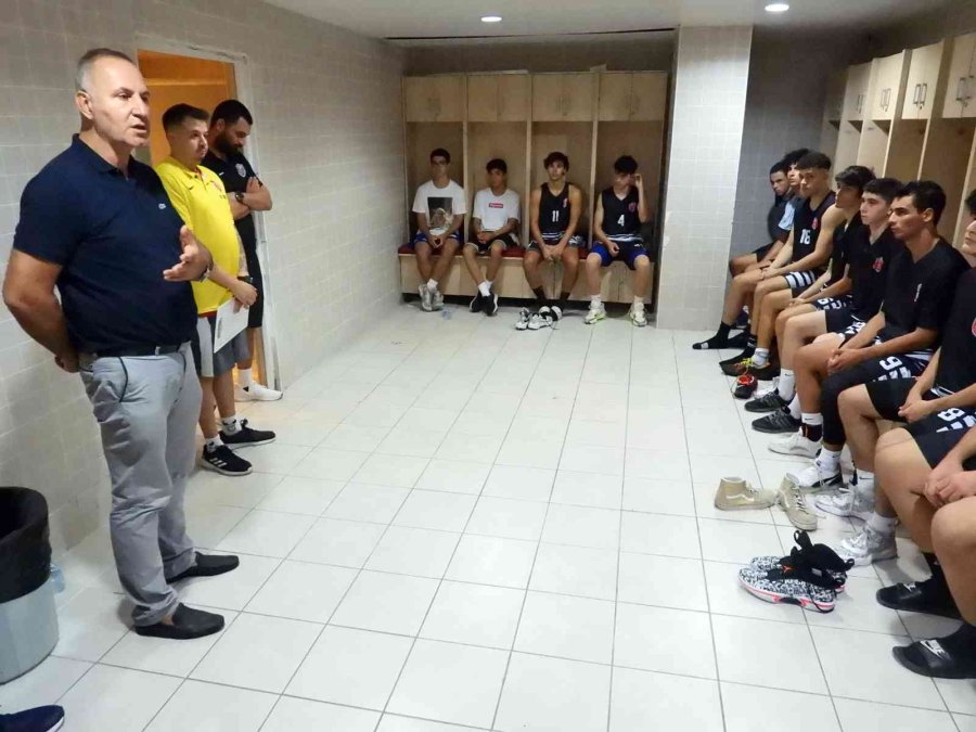 Kepez Belediyespor’da Hedef Antalya’yı Temsil Etmek