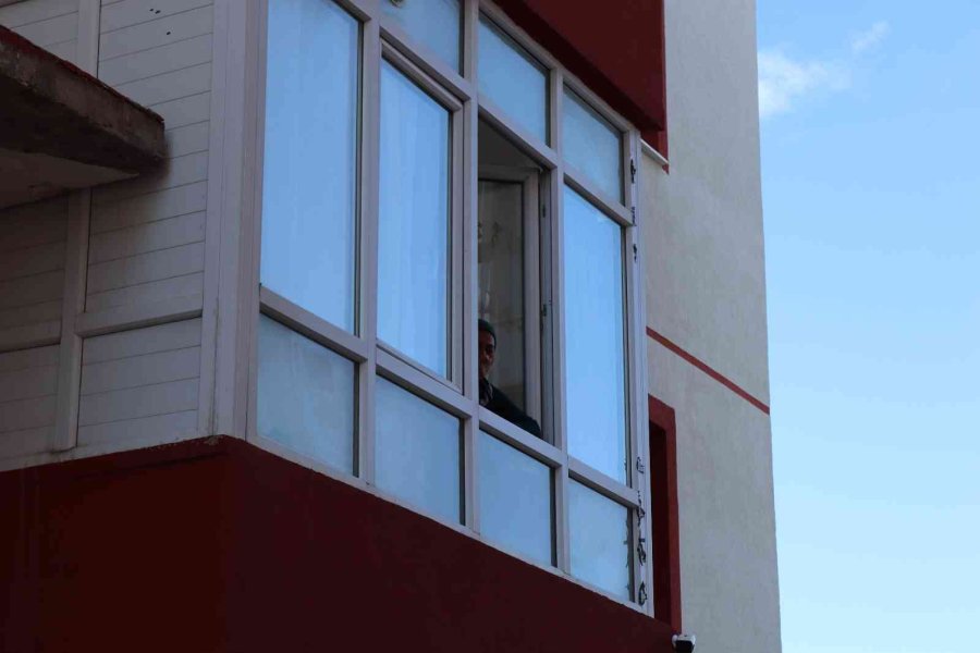 Eşi Ve Üvey Kızının Boğazını Kesen Şahsa Ceza Yağdı