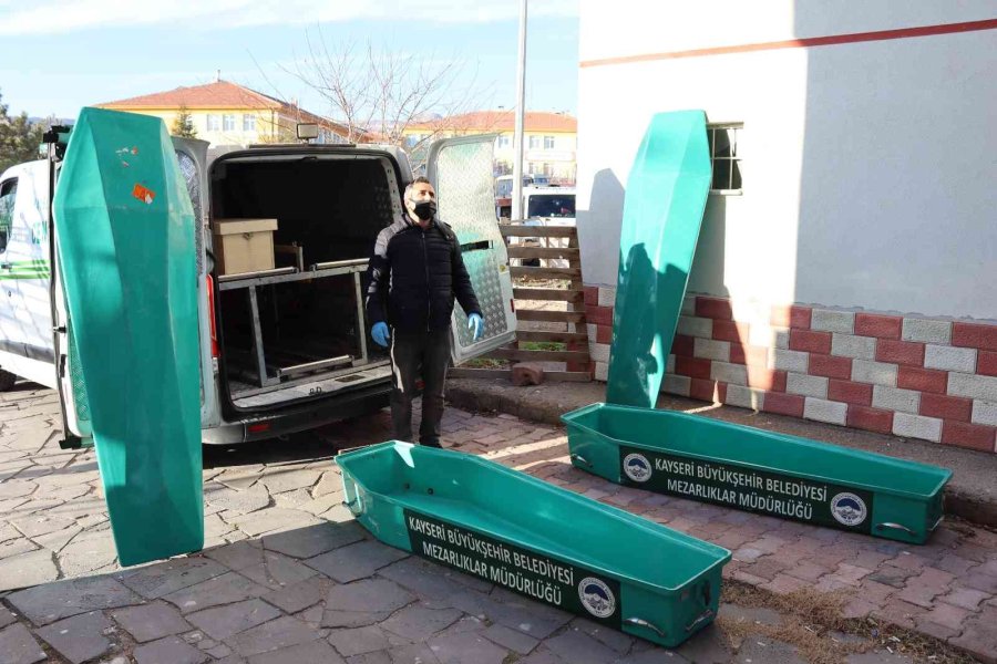 Eşi Ve Üvey Kızının Boğazını Kesen Şahsa Ceza Yağdı