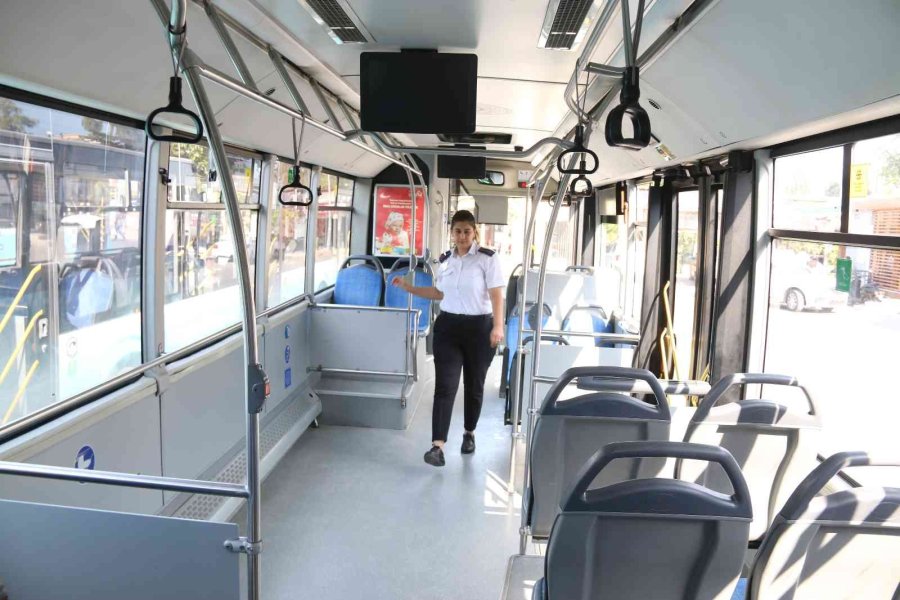 Antalya’da Toplu Taşımada 9 Bin Tl’ye Günde 8 Saat Çalışacak Kadın Şoför Aranıyor