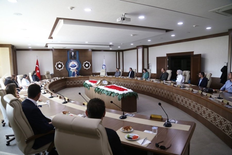 Asü Rektörü Şahin: “her Yıl Daha İyi Bir Noktaya Geliyoruz”