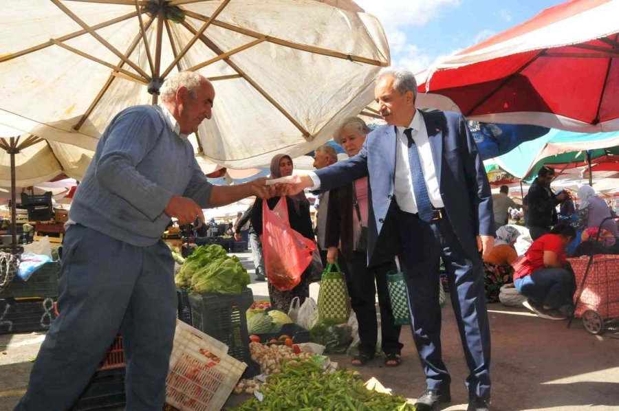 Akşehir’de Yollar Asfaltlanıyor
