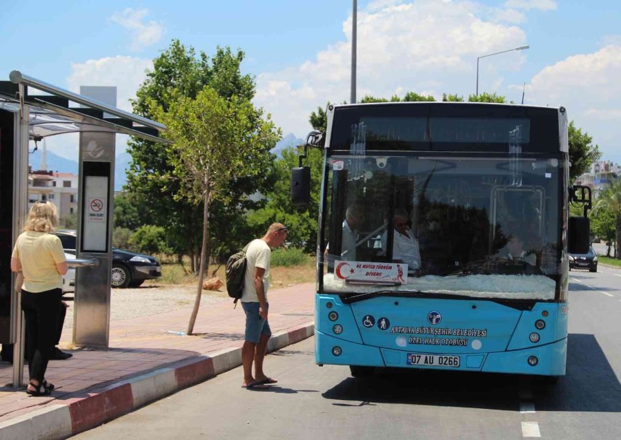 Antalya’da Toplu Taşımada 9 Bin Tl’ye Günde 8 Saat Çalışacak Kadın Şoför Aranıyor