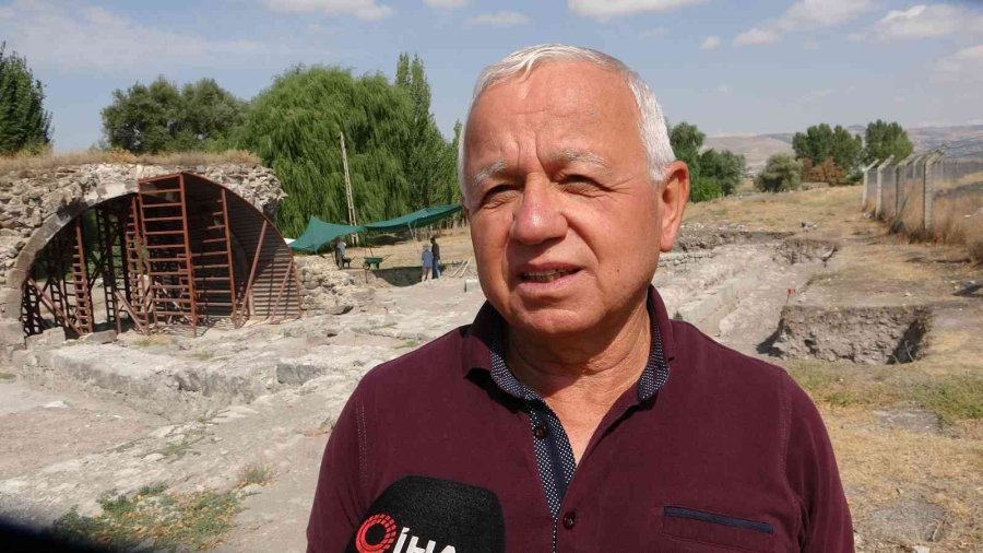 8 Asırlık Selçuklu Sarayı Gün Yüzüne Çıkıyor