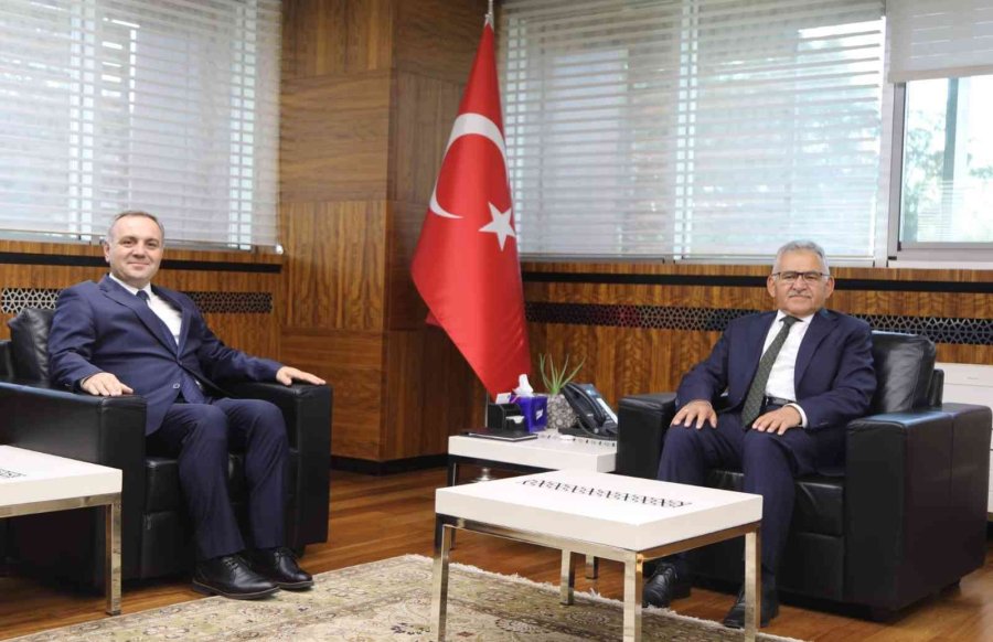 Rektör Altun, Vali Çiçek Ve Başkan Büyükkılıç’ı Ziyaret Etti