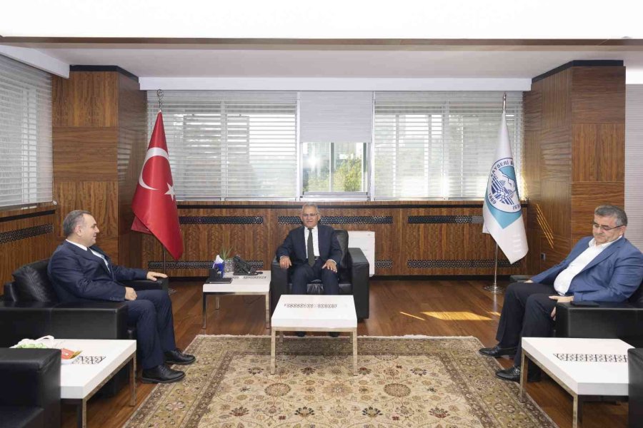 Başkan Büyükkılıç, Erü Ve Kayü Rektörleri İle Bir Araya Geldi