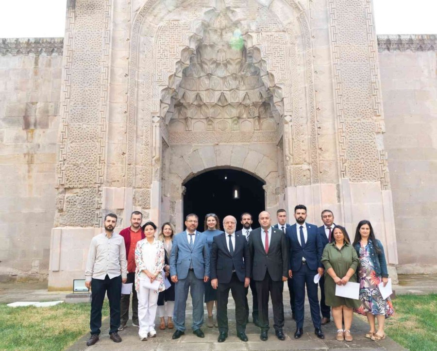 Tarihi Kervansaray’da Kayü Bünyan Myo’nun Akademik Kurul Toplantısı Yapıldı