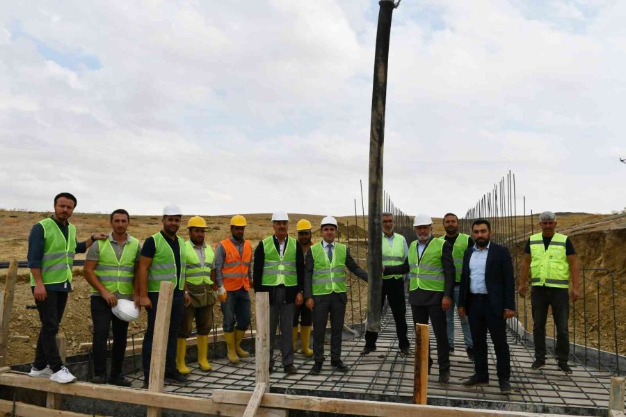 Kaymakam Polat Kulu Organize Sanayi Bölgesi Altyapı Çalışmaları İnceledi