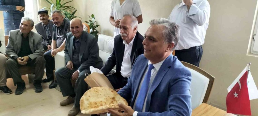 Kars’ın Susuz İlçesine Bağışlanan Tohumlar Ekmeğe Dönüştü