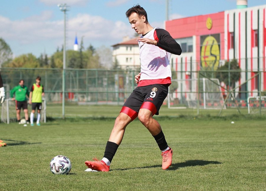 Eskişehirspor, Hacettepe 1945 Sk Maçına Hazırlanıyor
