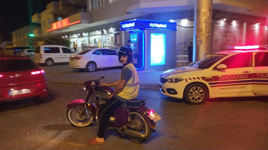 Alanya’da 442 Sürücüye 117 Bin 205 Tl Ceza Kesildi