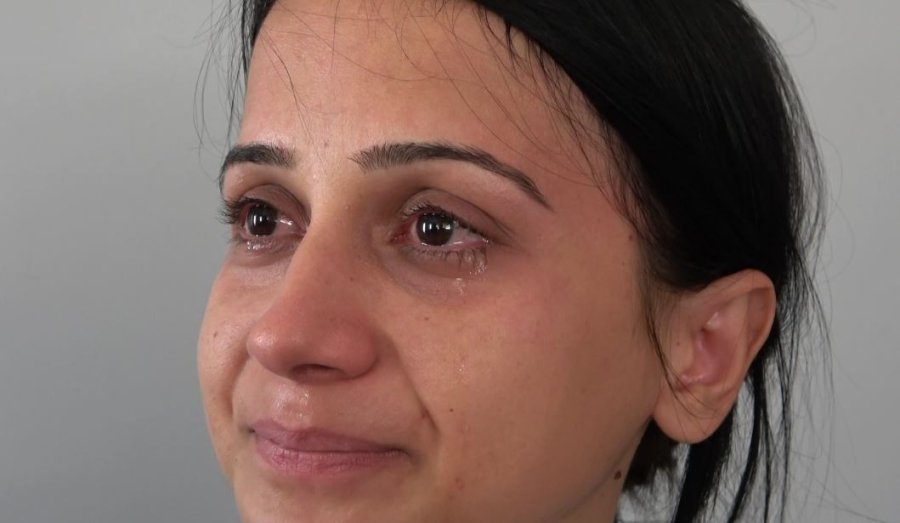 Kiracı Kadın, Evinin Boşaltılmasını İsteyen Ev Sahibi Tarafından Kapısının Baltayla Kırıldığını İddia Etti