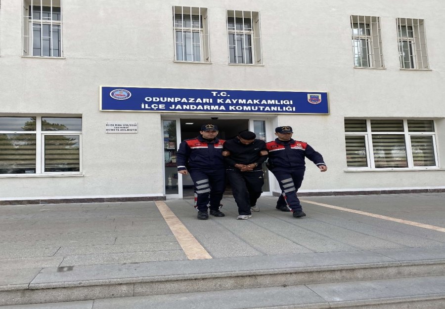 İş Yerinden Hırsızlık Yapan 3 Şüpheli Tutuklandı