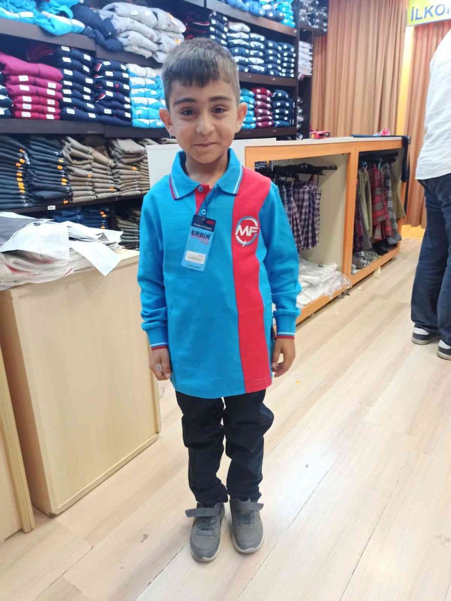 Ailelerin Yardımına Muhtarlar Koştu