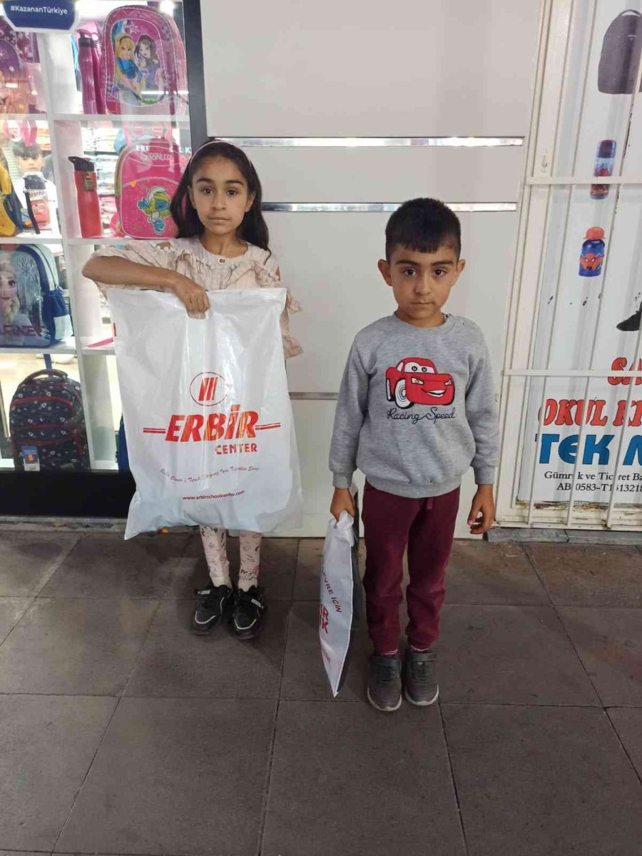 Ailelerin Yardımına Muhtarlar Koştu