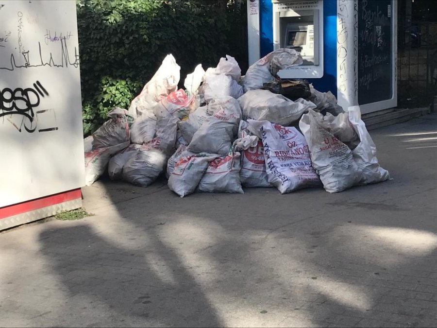 Adalar’a Duyarsızca Bırakılan Atık Birikintisi Tepki Çekti