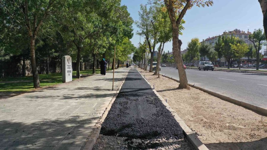 Büyükşehir’den Bisiklet Ve Yaya Yolu Çalışması