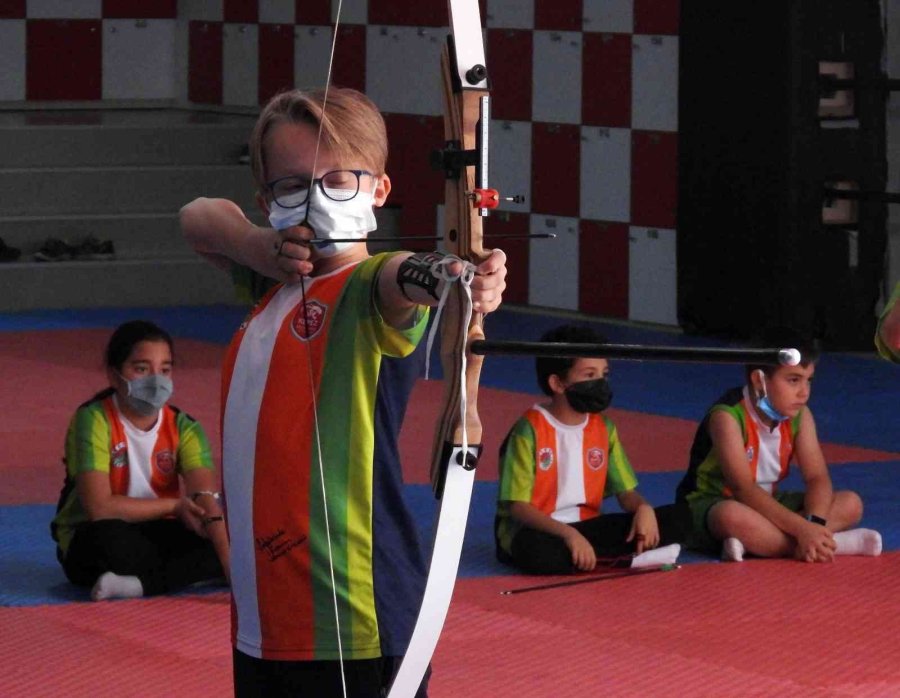 Kepez’den 10 Branşta Spor Okulu