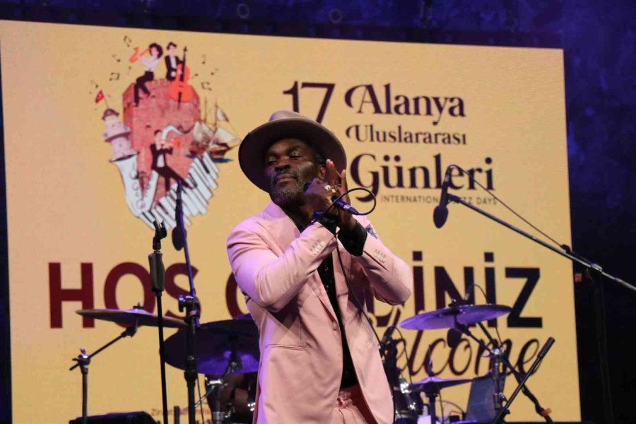 Steffen Morrison Caz Festivalinde Kendisine Hayran Bıraktırdı