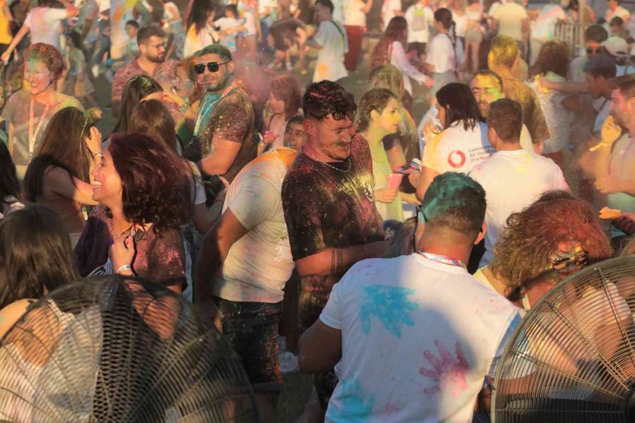 3. Uluslararası Bisiklet Festivali’nin En Renkli Etabına Onlarca Kişi Katıldı