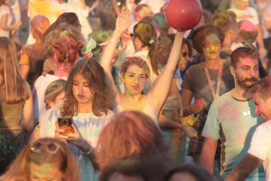 3. Uluslararası Bisiklet Festivali’nin En Renkli Etabına Onlarca Kişi Katıldı