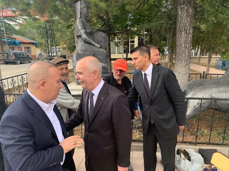 İzzet Ulvi Yönter, Çifteler Belediyesi’ni Ziyaret Etti