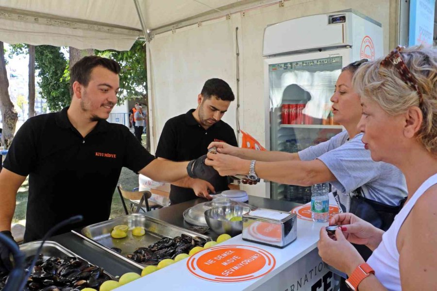 Antalya’da ‘food Fest’ Alanına Yoğun İlgi