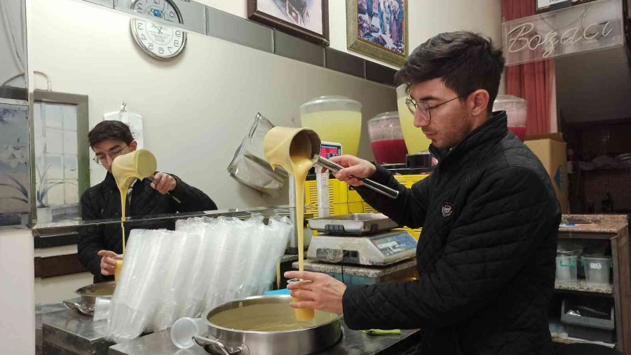 Eskişehir’de Havalar Birden Soğudu Boza Satışları Arttı