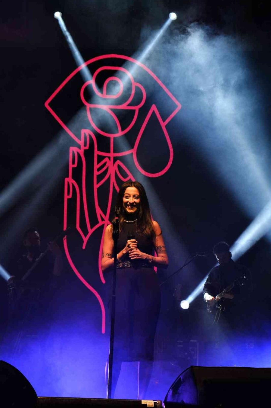 Melike Şahin Konseri Yoğun İlgi Gördü