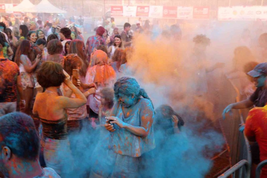 3. Uluslararası Bisiklet Festivali’nin En Renkli Etabına Onlarca Kişi Katıldı