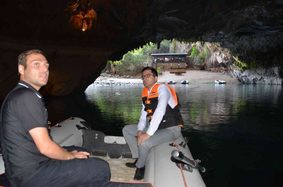 Türkiye’nin En Uzun Yeraltı Gölüne Ziyaretçi Akını