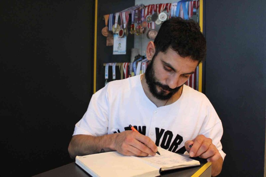 Milli Dövüşçü Avrupa Şampiyonası Öncesi Beslenme Düzenini Anlattı