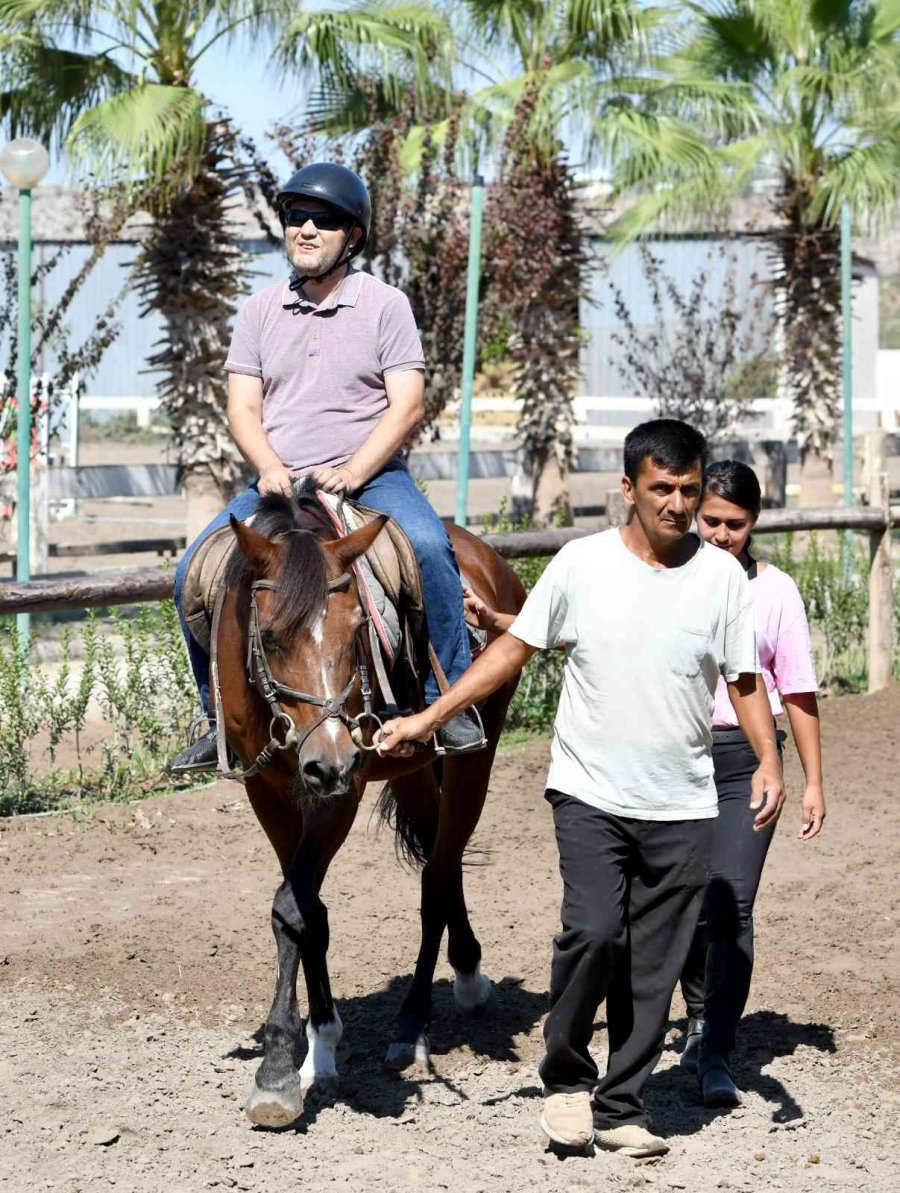 Görme Engelliler, Ata Binmenin Heyecanını Yaşadı