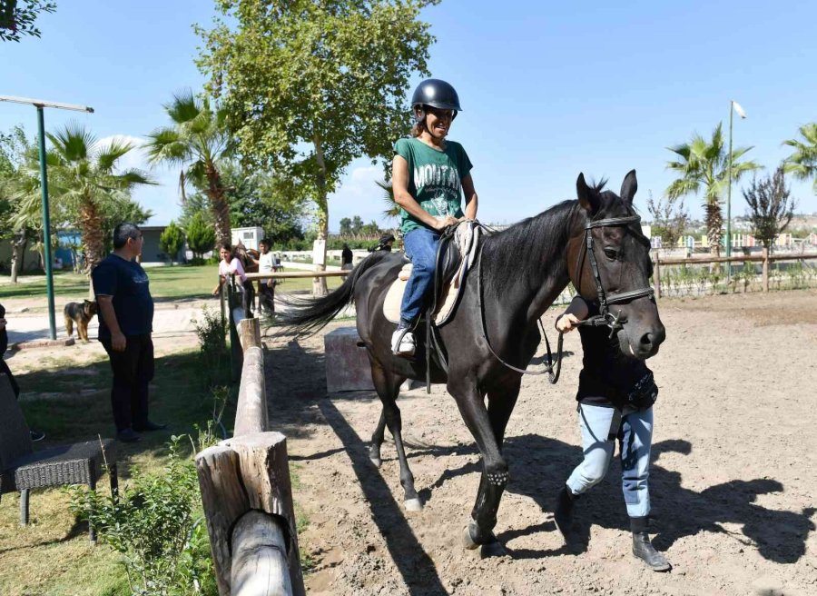 Görme Engelliler, Ata Binmenin Heyecanını Yaşadı